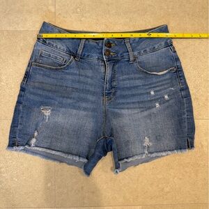 Sound style denim cut off shorts size 4